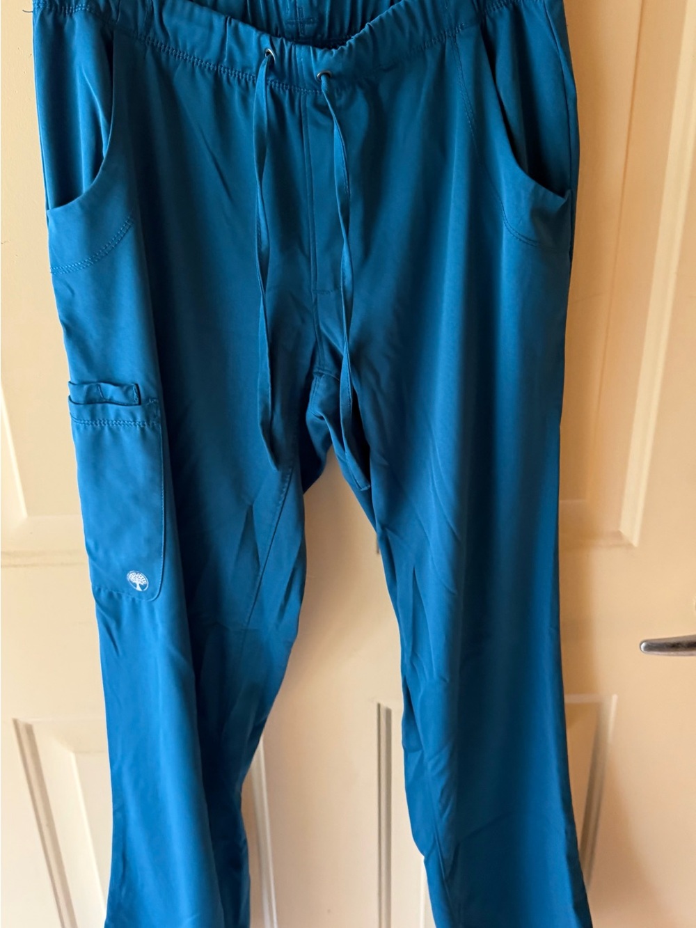healing hands Caribbean blue V-Neck Scrub Top and Pants - Picture 4 of 5